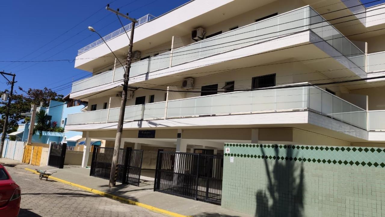 Apartamento Condomínio baia dos golfinhos Apto 211 *
